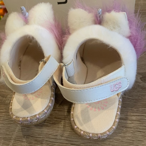 Ugg Kids Unicorn Sandal - Picture 3 of 6